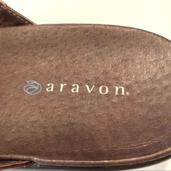 Aravon Tortoise Shell Leather Slide Sandals - Picture 6 of 9